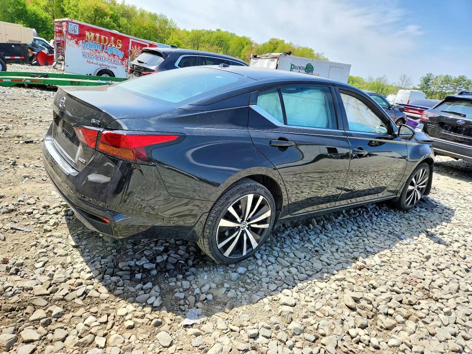 2020 Nissan Altima sr