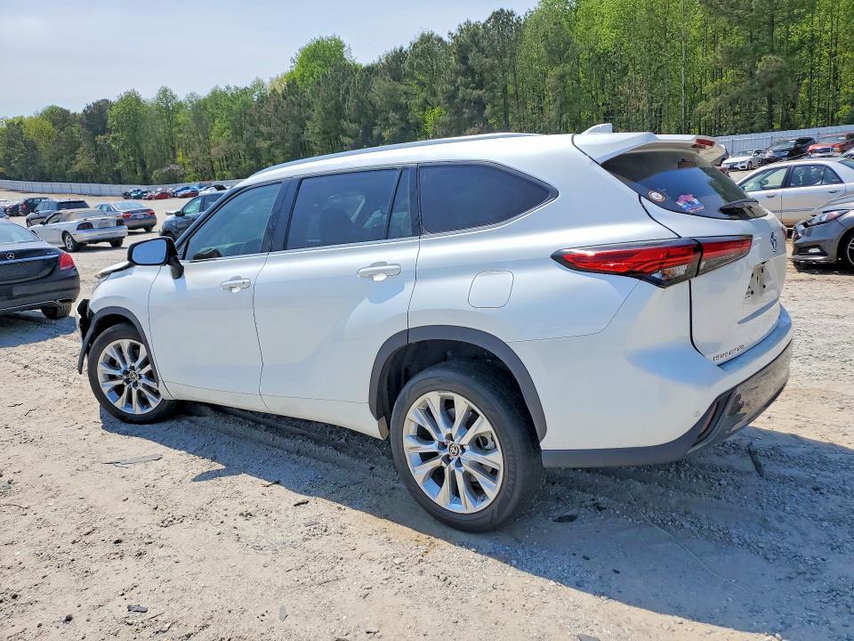2022 Toyota Highlander Hybrid Limited