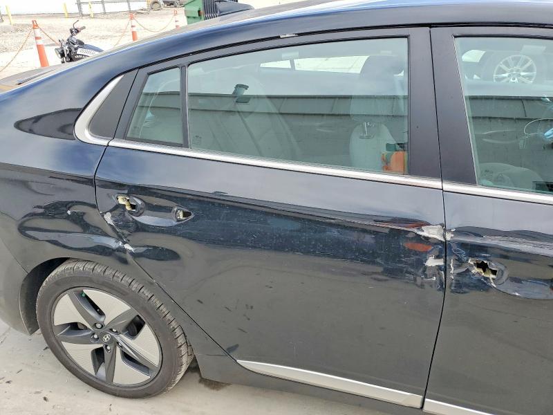 2022 Hyundai Ioniq Hybrid sel