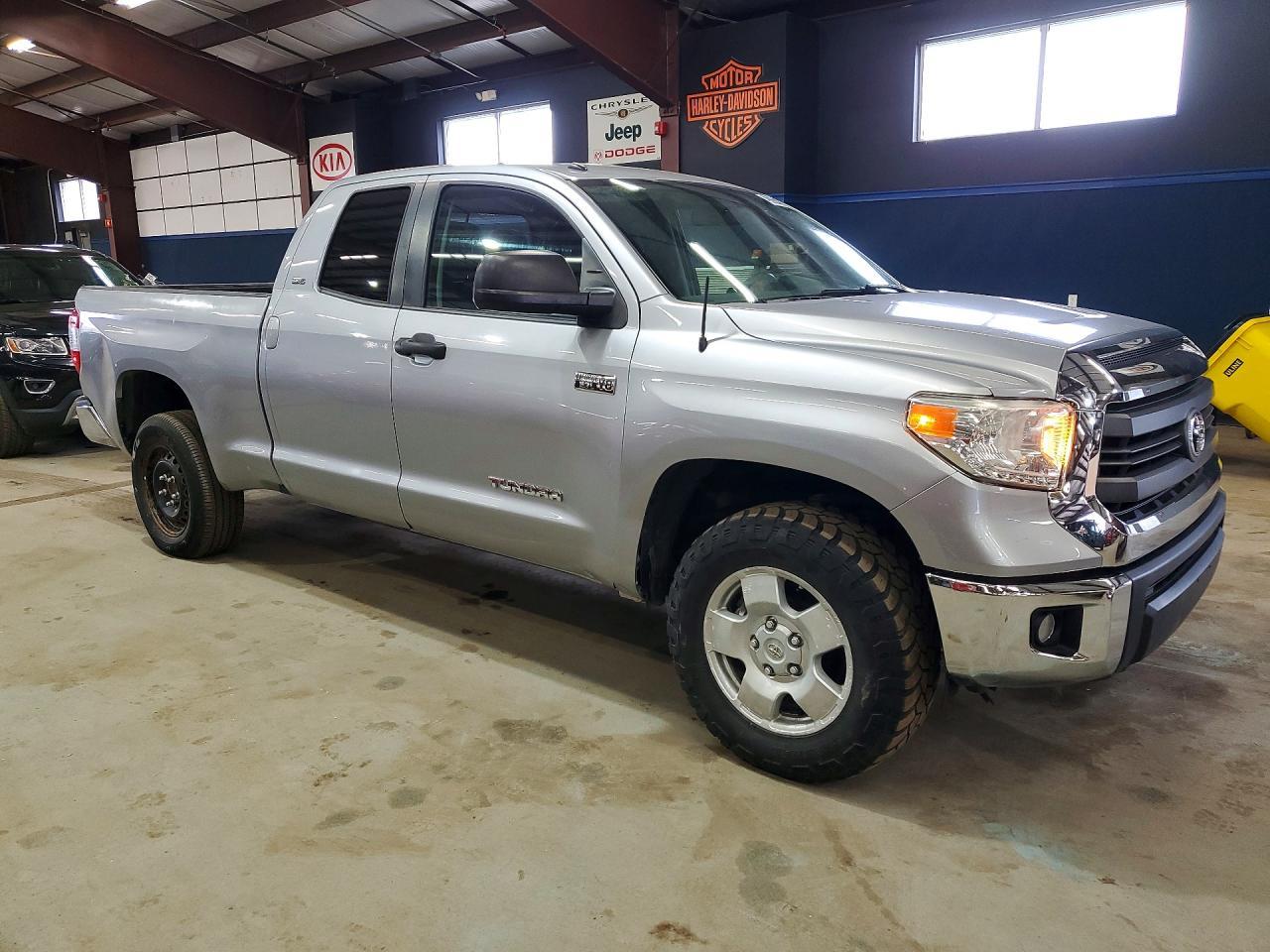 2014 Toyota Tundra SR5