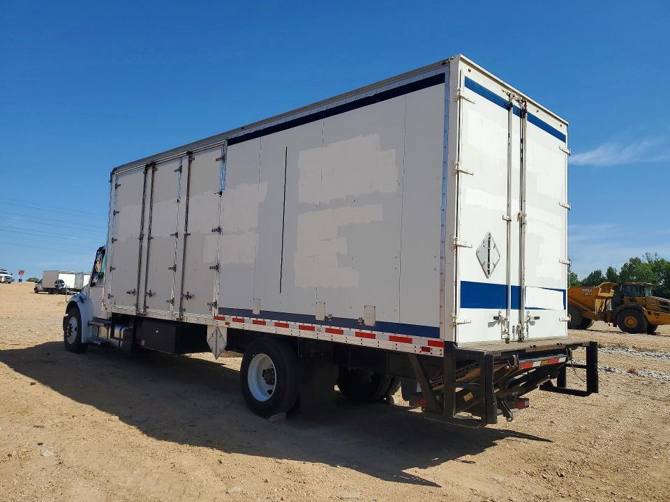 2017 Freightliner Business Class M2 BOX Truck