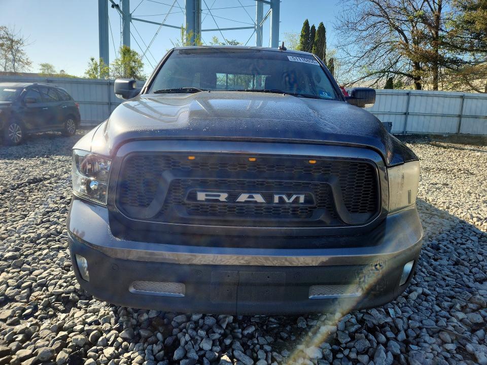 2017 Dodge RAM 1500 SLT