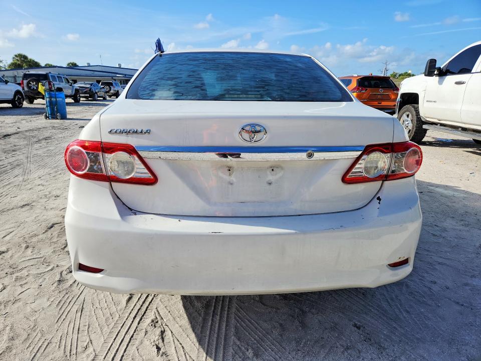 2012 Toyota Corolla l