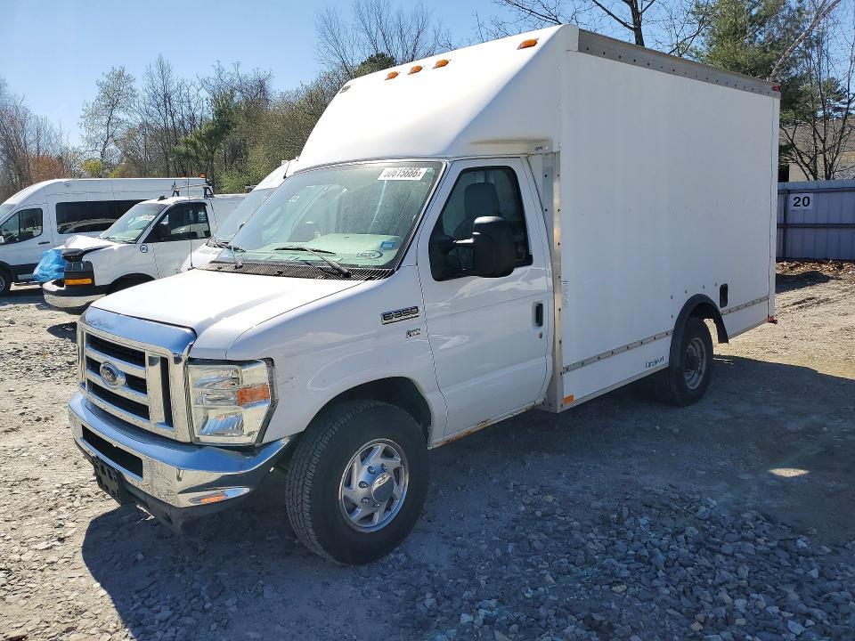 2010 Ford E350 Delivery Truck