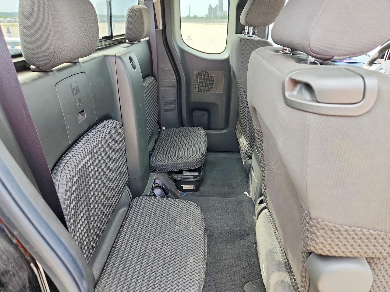 2006 Nissan Frontier SE