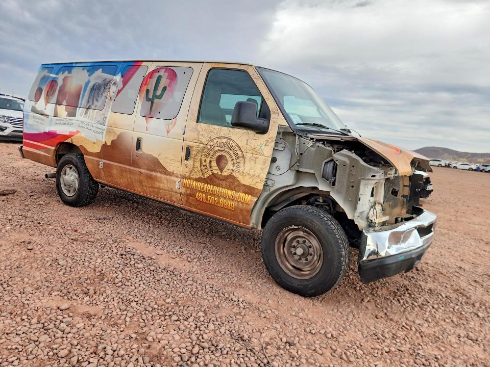 2014 Ford Econoline E350 Super Duty Wagon