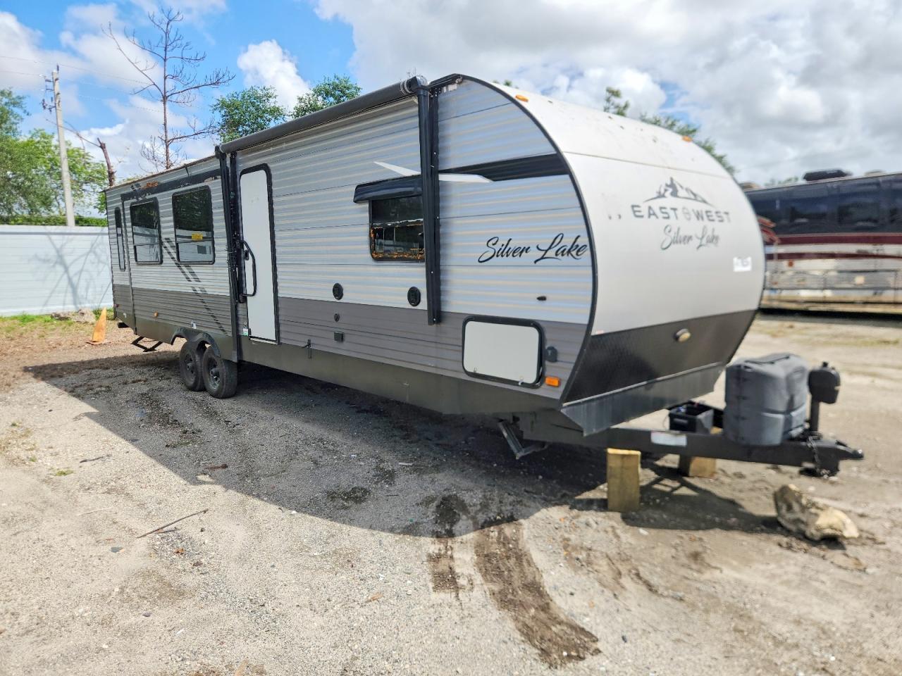 2021 Forest River Silver Lake Camper