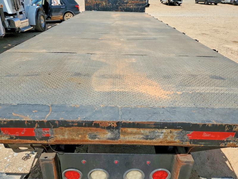2006 Freightliner Business Class M2 Flatbed Truck