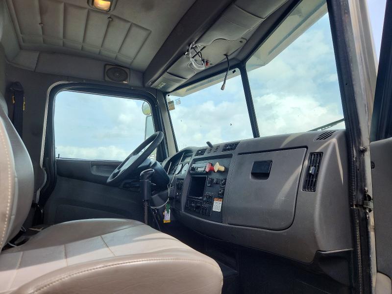 2012 Peterbilt 348
