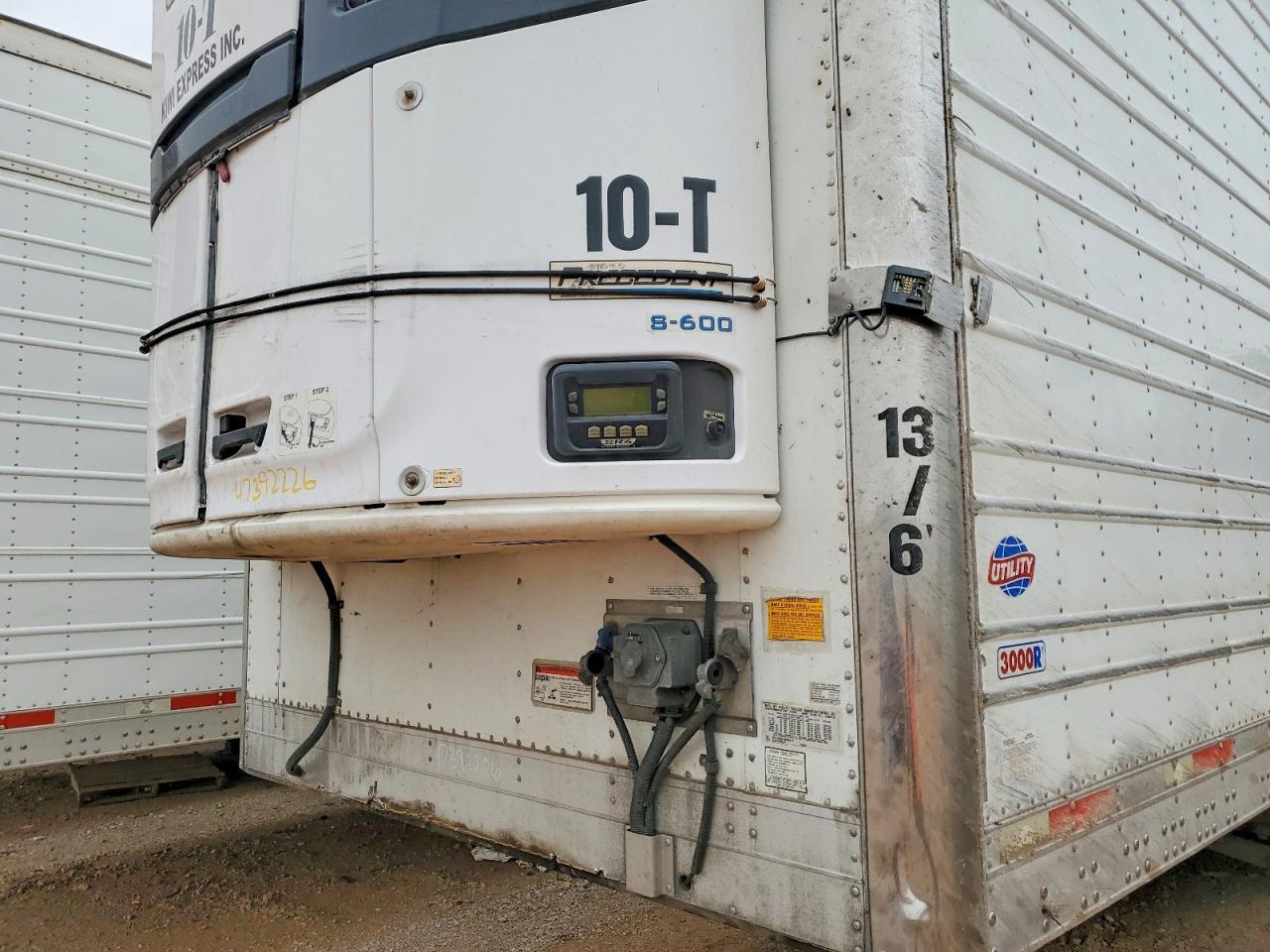 2017 Utility VS2RA Refrigerated Van Trailer