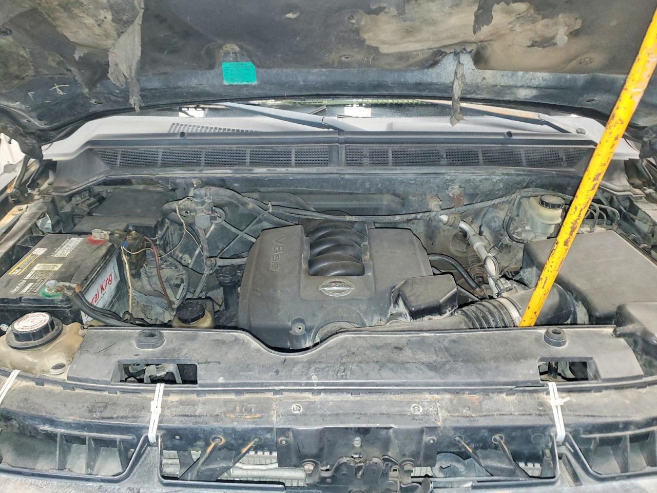2004 Nissan Titan XE