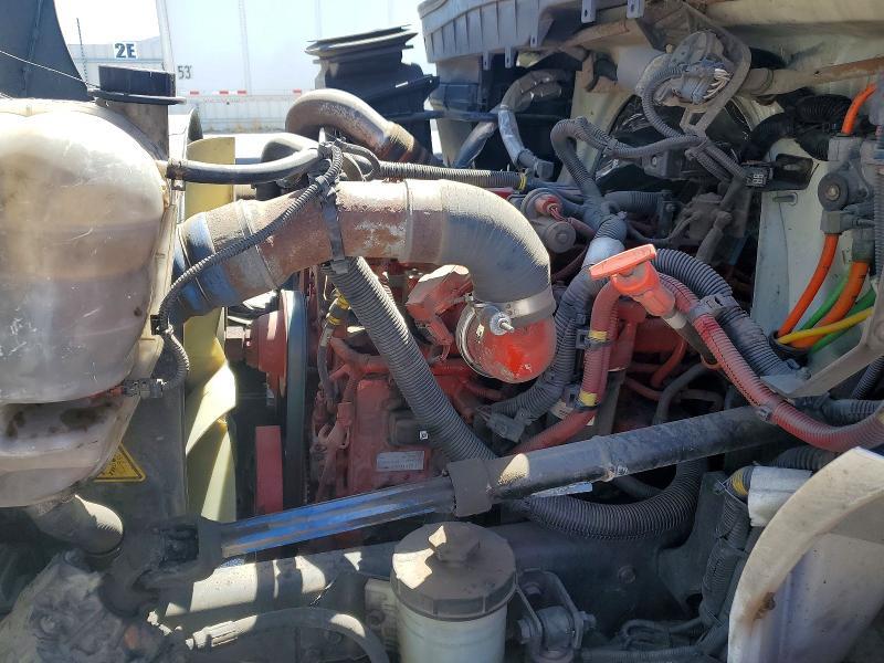 2018 International 4300 BOX Truck