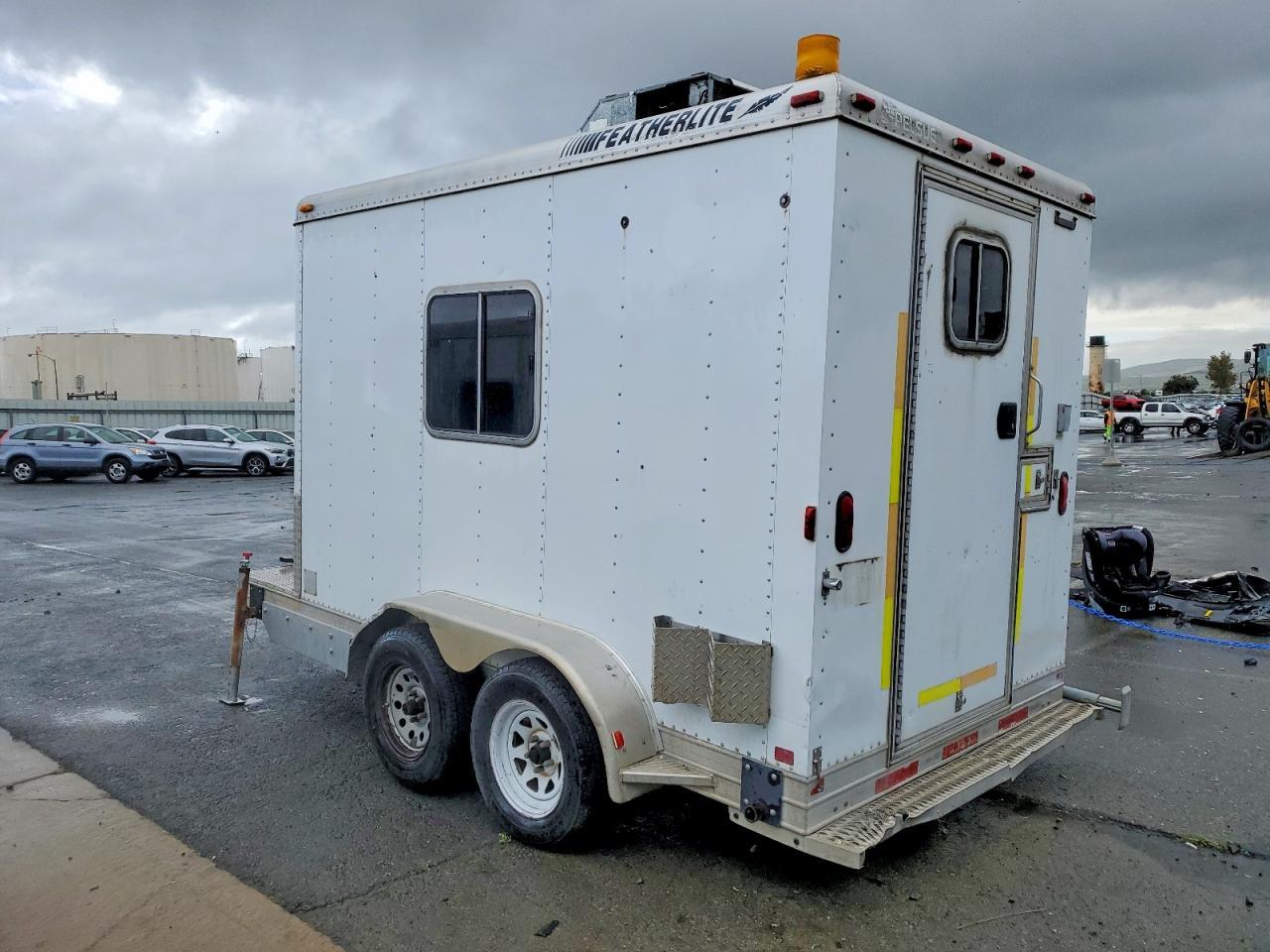 2000 Pelsue Fiber Optic Splicing Trailer