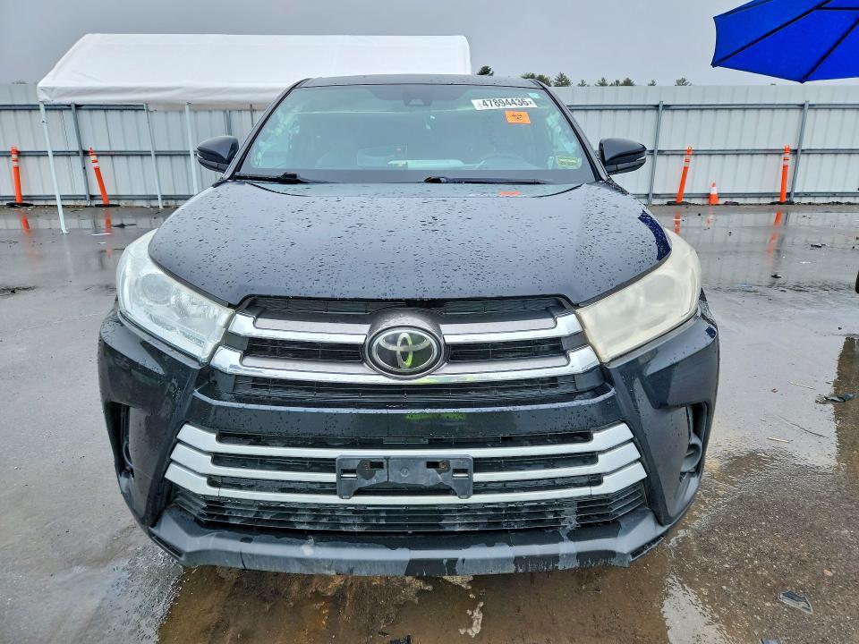 2019 Toyota Highlander le