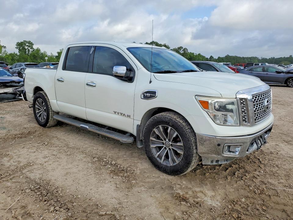2017 Nissan Titan SL
