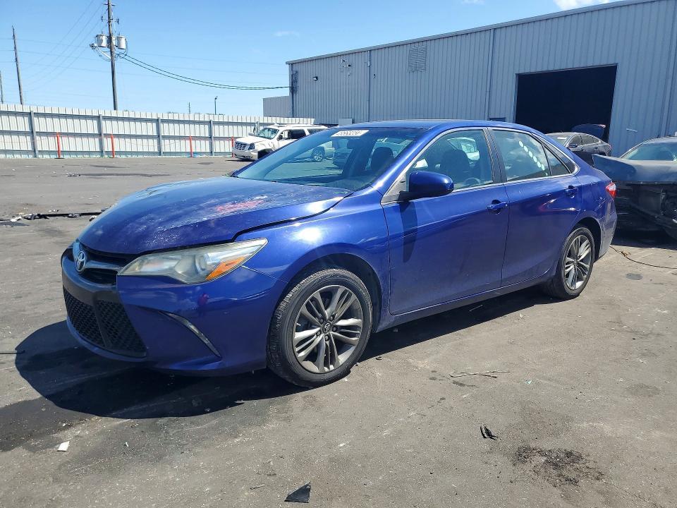2016 Toyota Camry se