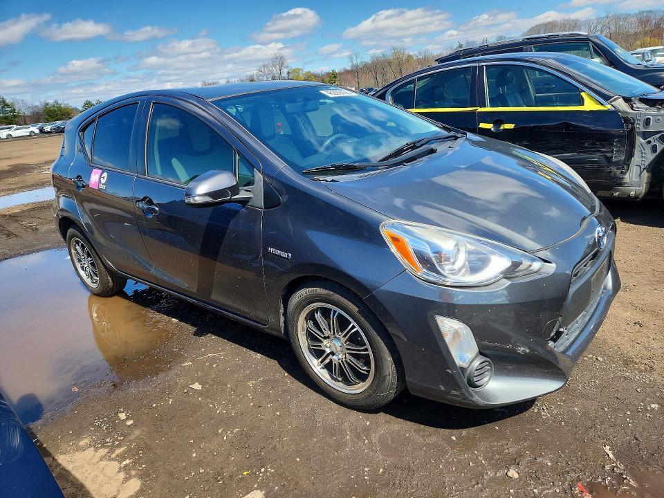 2015 Toyota Prius c one