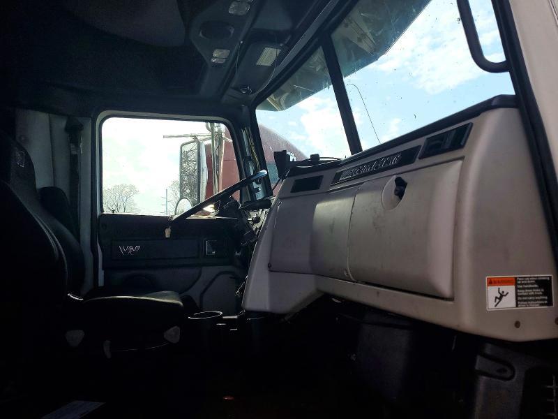 2020 Western Star 2020 Western Star 4900 Semi Truck