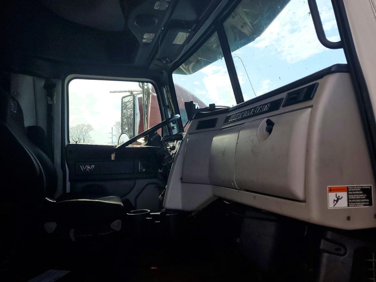 2020 Western Star 2020 Western Star 4900 Semi Truck