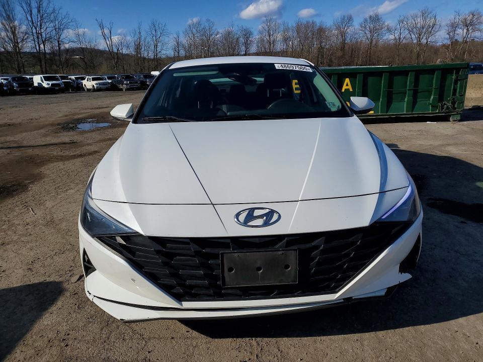 2021 Hyundai Elantra se