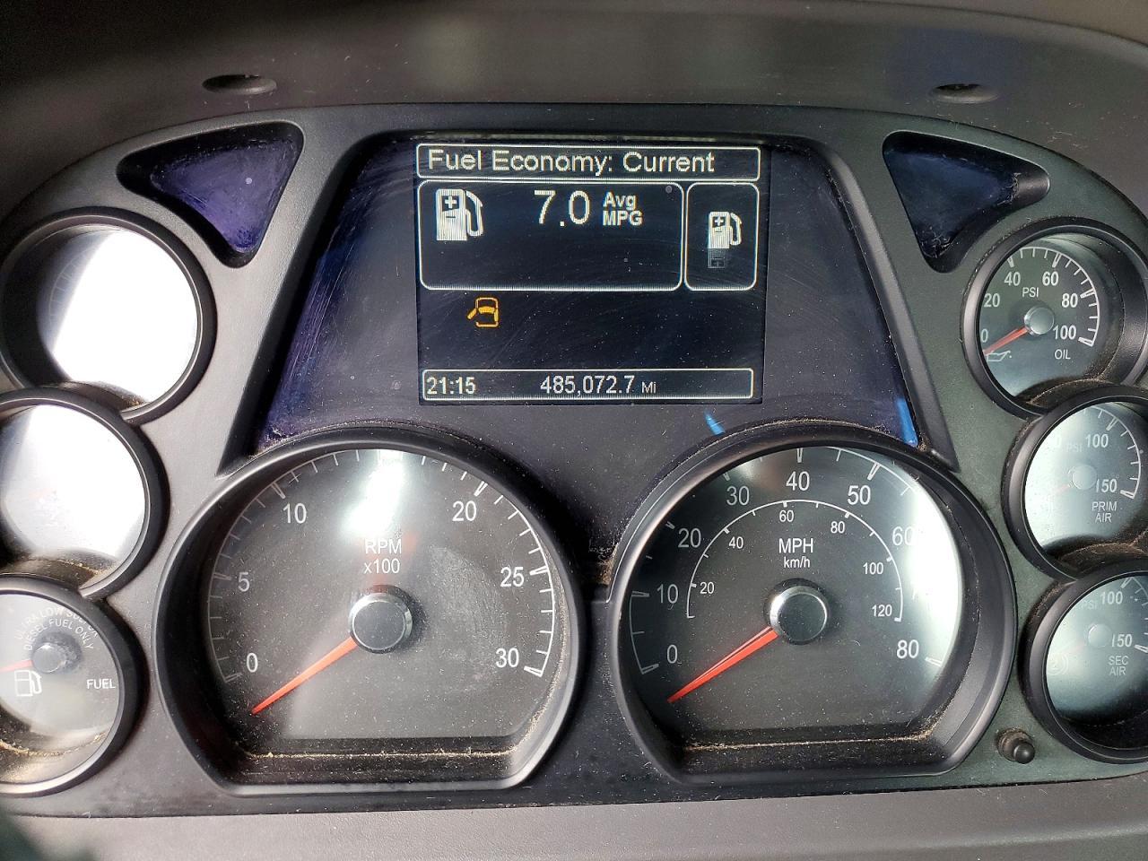 2017 Peterbilt 579 Semi Truck