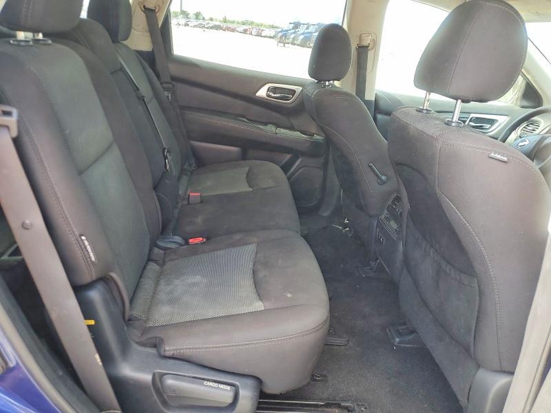 2020 Nissan Pathfinder s