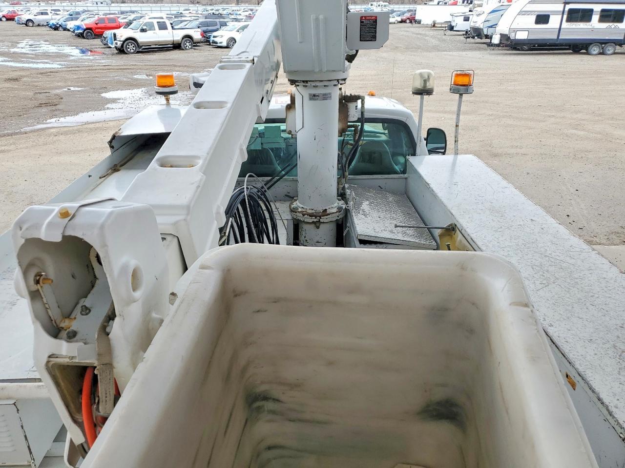 2005 Ford F550 Super-Delivery Truck