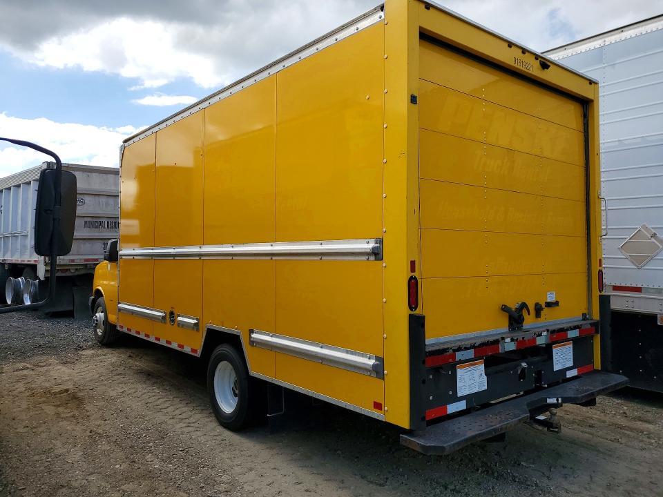 2021 GMC Savana BOX Truck