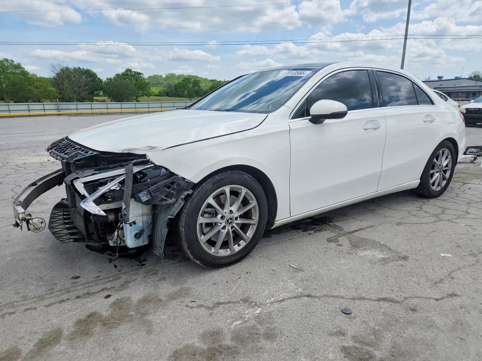 2019 Mercedes-Benz A 220