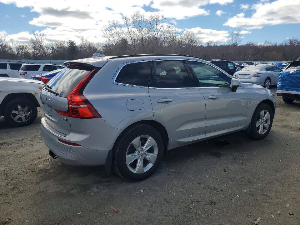 2022 Volvo Xc60 B5 Momentum