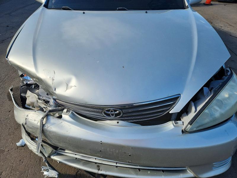 2006 Toyota Camry le