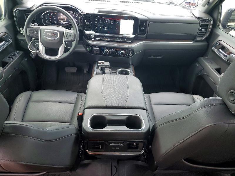 2024 GMC Sierra K1500 SLT