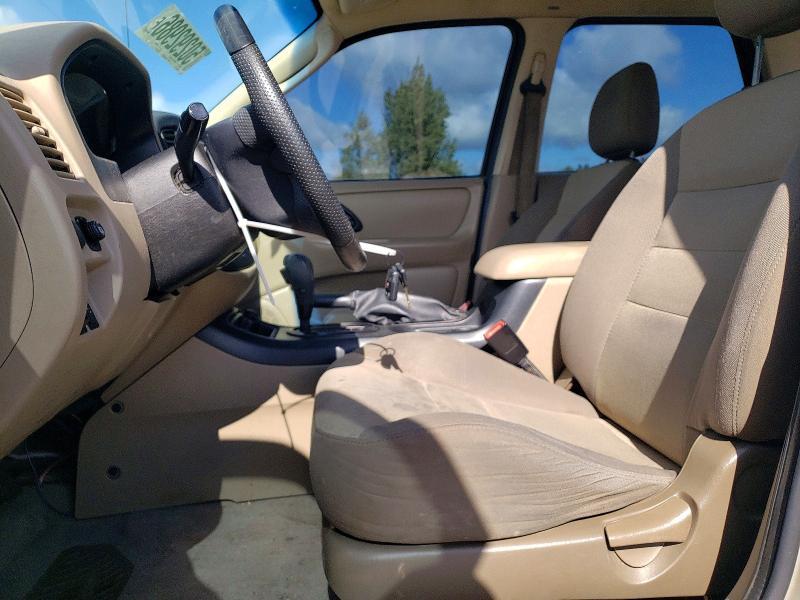 2005 Ford Escape xls