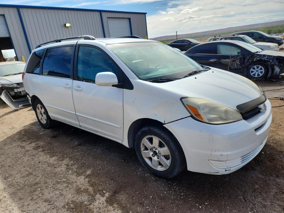 2004 Toyota Sienna xle 7 Passenger