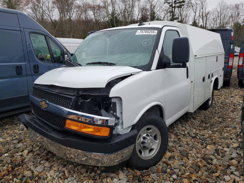 2023 Chevrolet Express G3500
