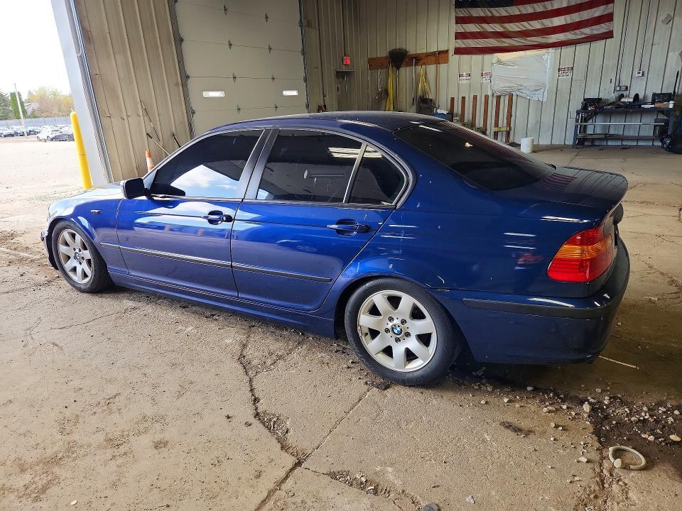2005 BMW 325 i