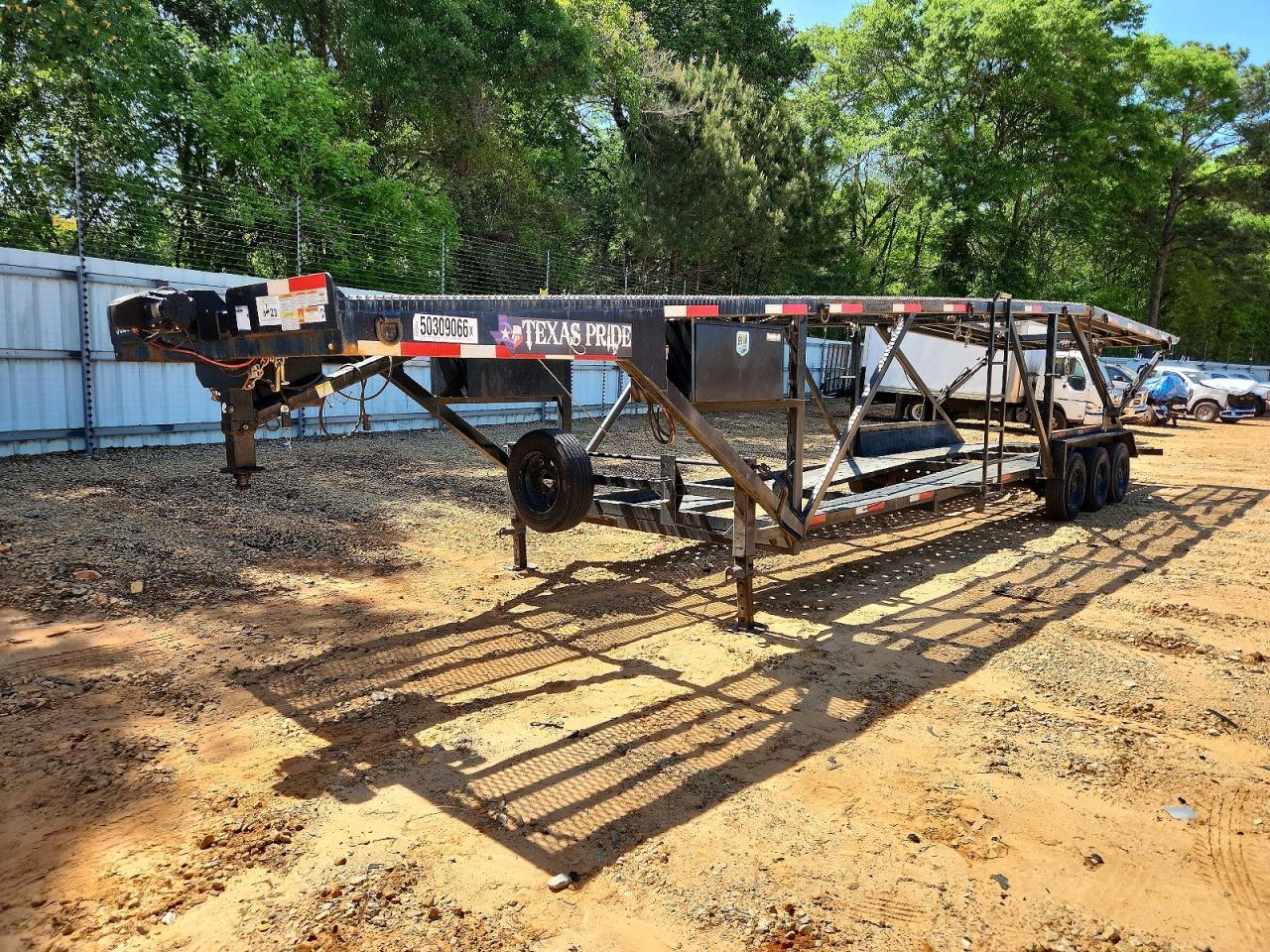 2022 Texas Pride Trailers-Car Carrier