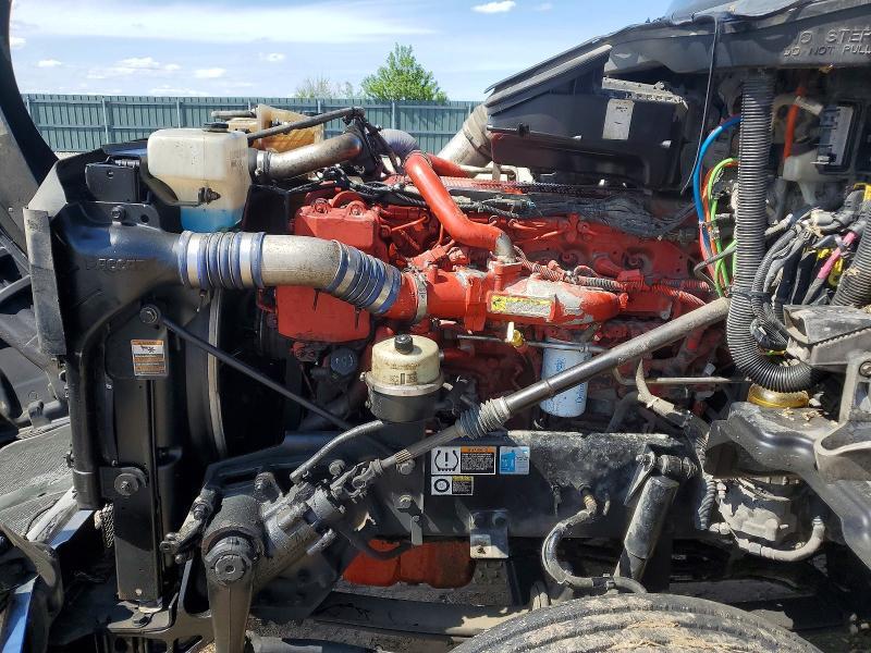 2016 Kenworth Construction T880