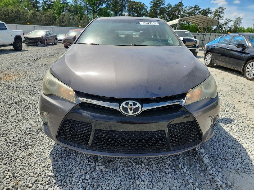 2015 Toyota Camry se