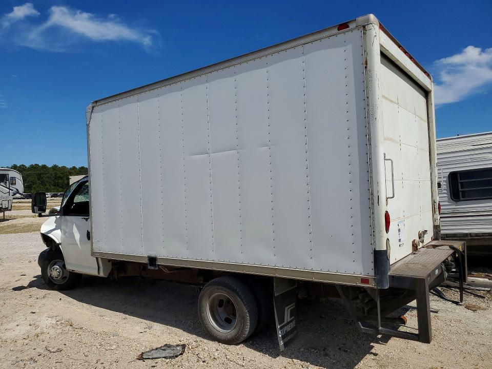2009 Chevrolet Express BOX Truck
