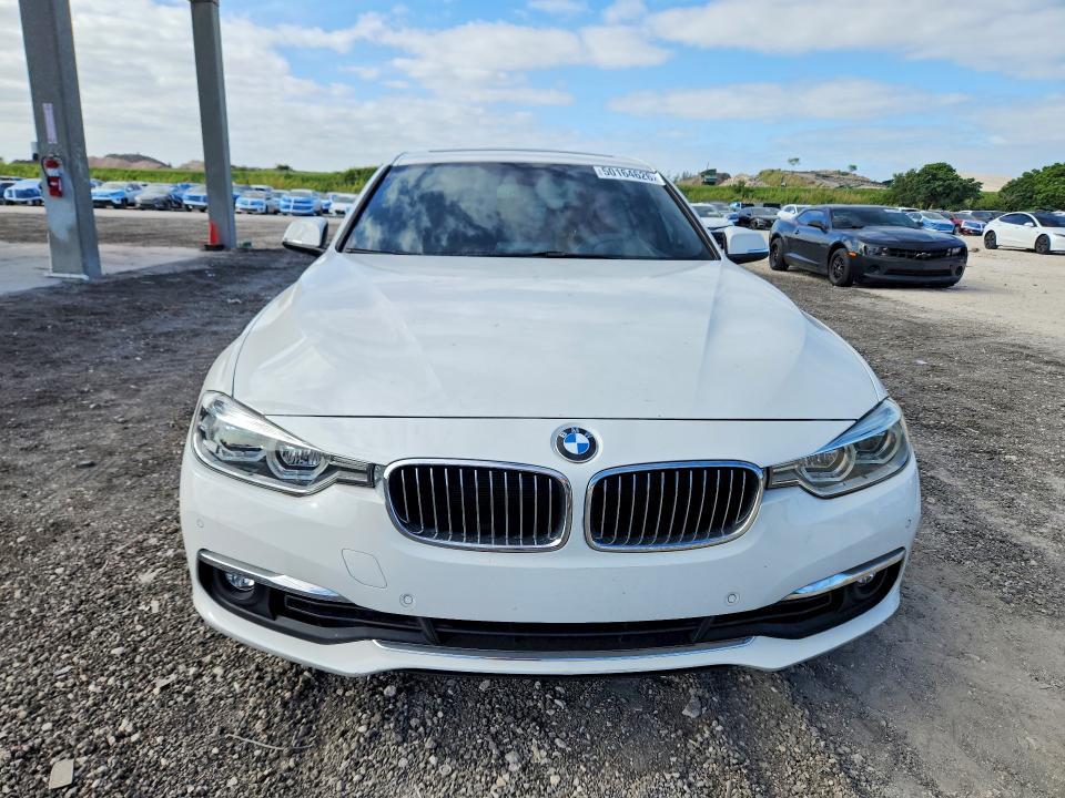 2018 BMW 330 i