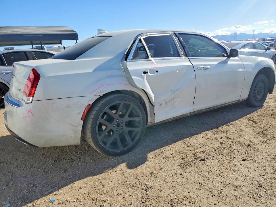 2015 Chrysler 300 Limited