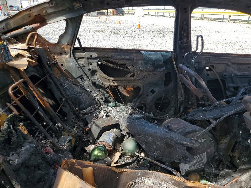 2016 Niss Altima 2.5 s