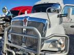 2015 Kenworth T680 Semi Truck