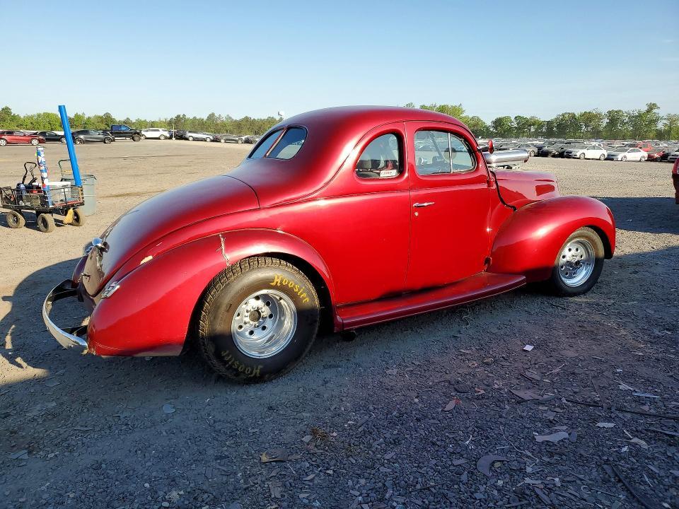 1940 Ford Deluxe