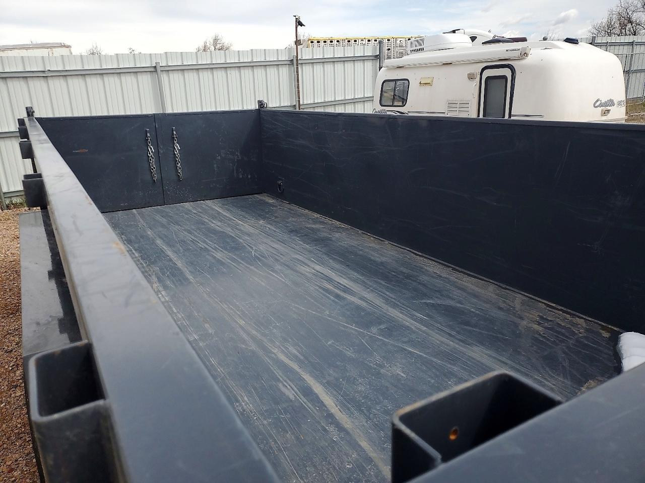 2025 Lamar DT831637 Dump Trailer