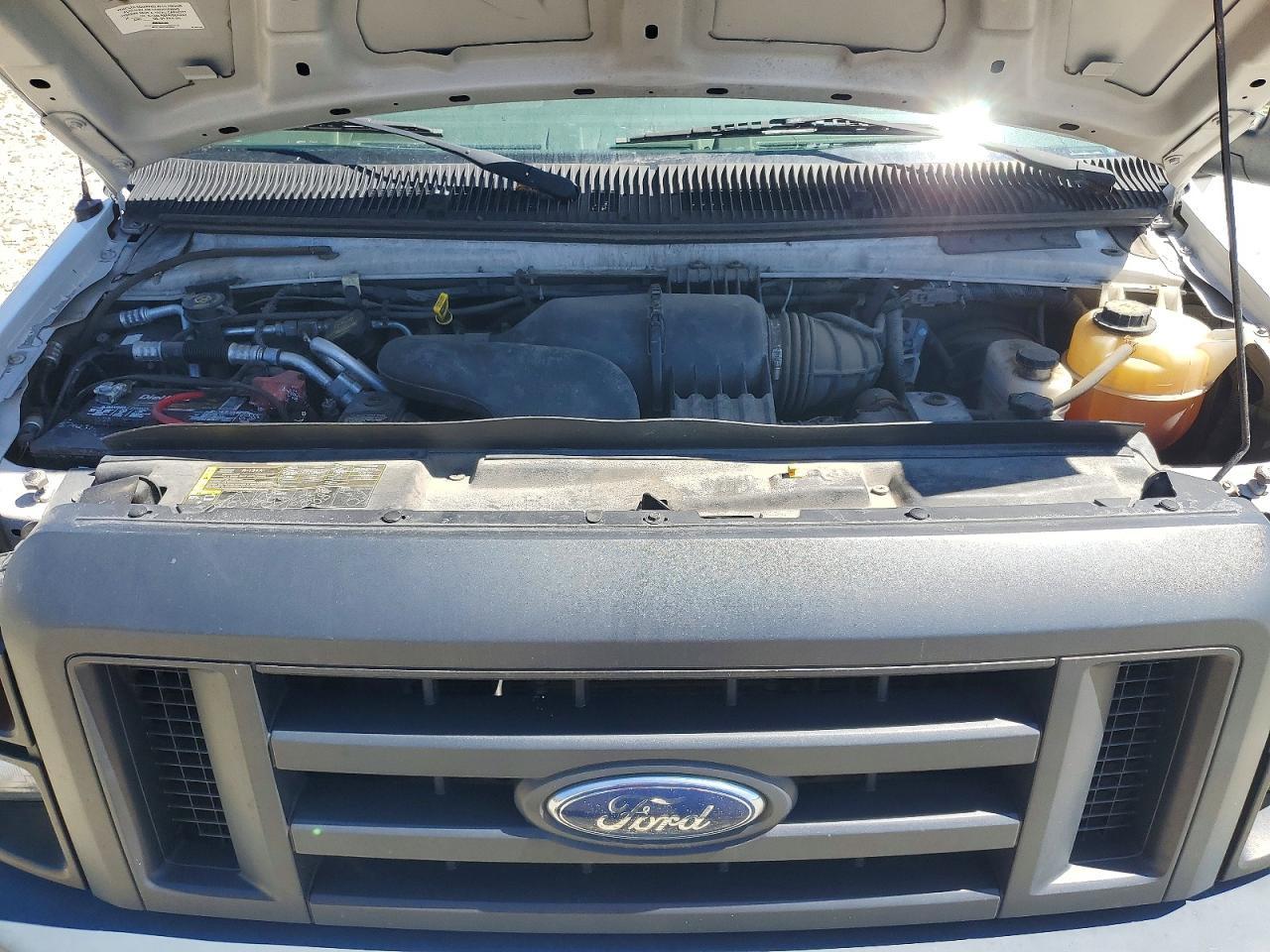 2013 Ford Econoline E350 Super Duty Van
