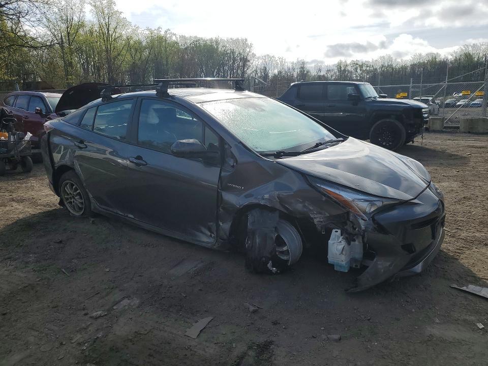 2016 Toyota Prius Four