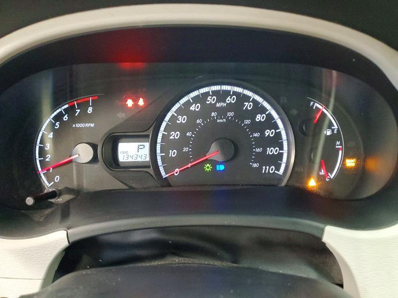 2011 Toyota Sienna le