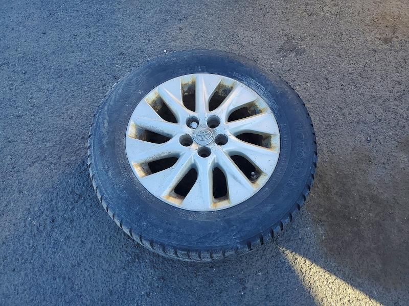 2012 Toyota Prius Plug-in Hybrid Base